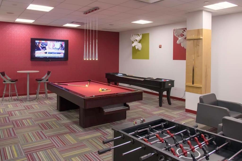 Style And Convenience Apartment At Crystal City Arlington Eksteriør billede