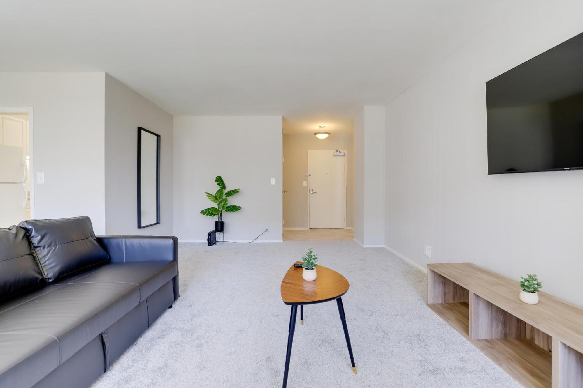 Style And Convenience Apartment At Crystal City Arlington Eksteriør billede
