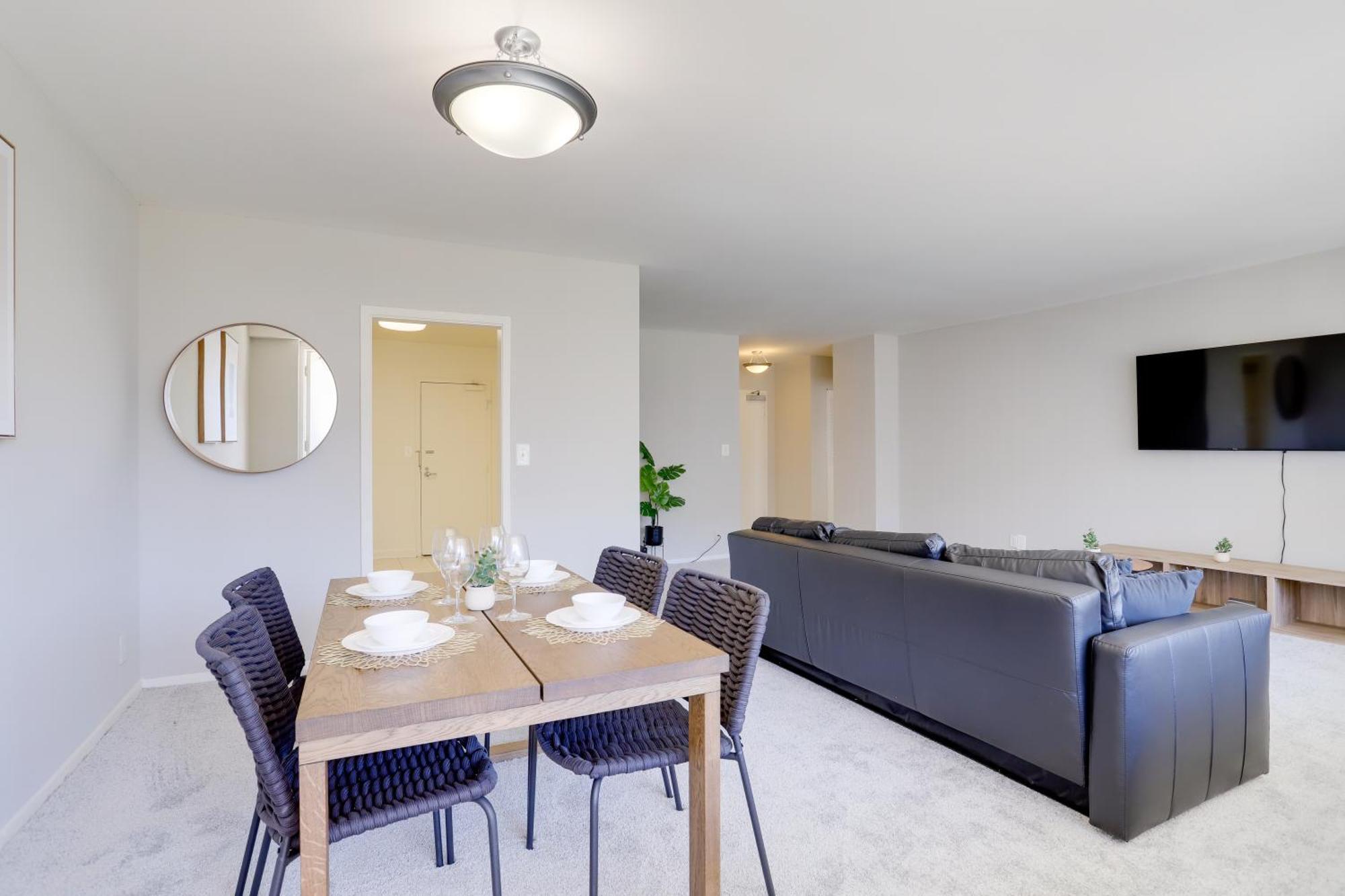 Style And Convenience Apartment At Crystal City Arlington Eksteriør billede